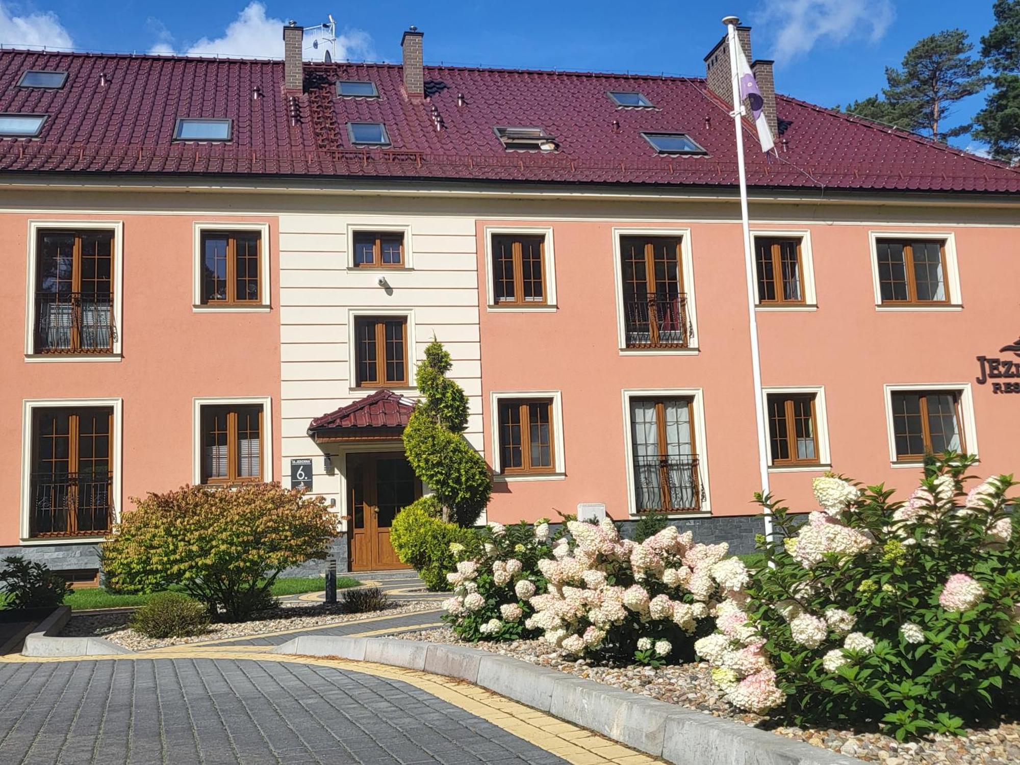 Apartament Przy Jeziorze Борне-Сулиново Экстерьер фото