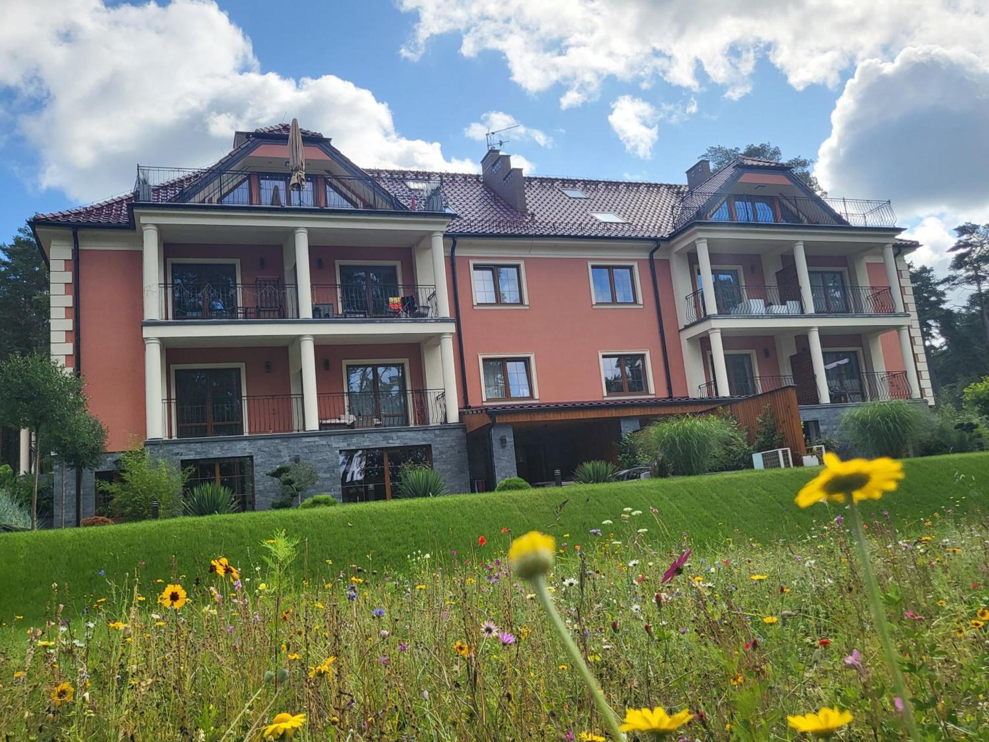 Apartament Przy Jeziorze Борне-Сулиново Экстерьер фото